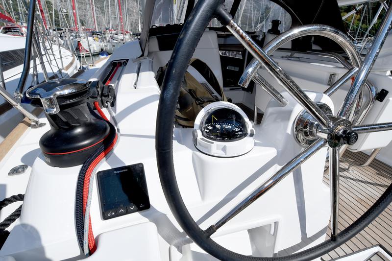 Book yachts online - sailboat - Sun Odyssey 419 - Kiss Kiss - rent