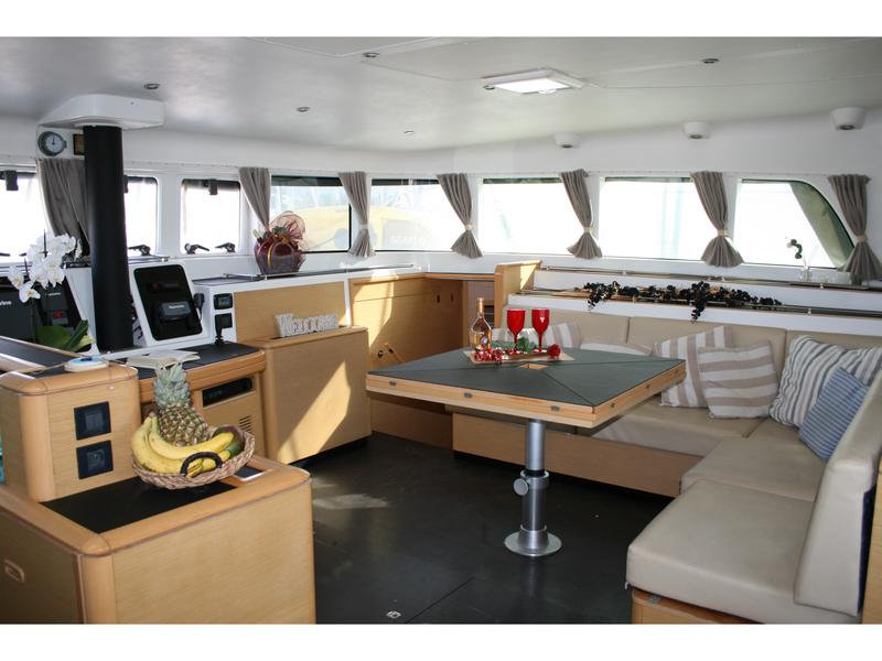 Book yachts online - catamaran - Lagoon 500 - Mystique I - rent