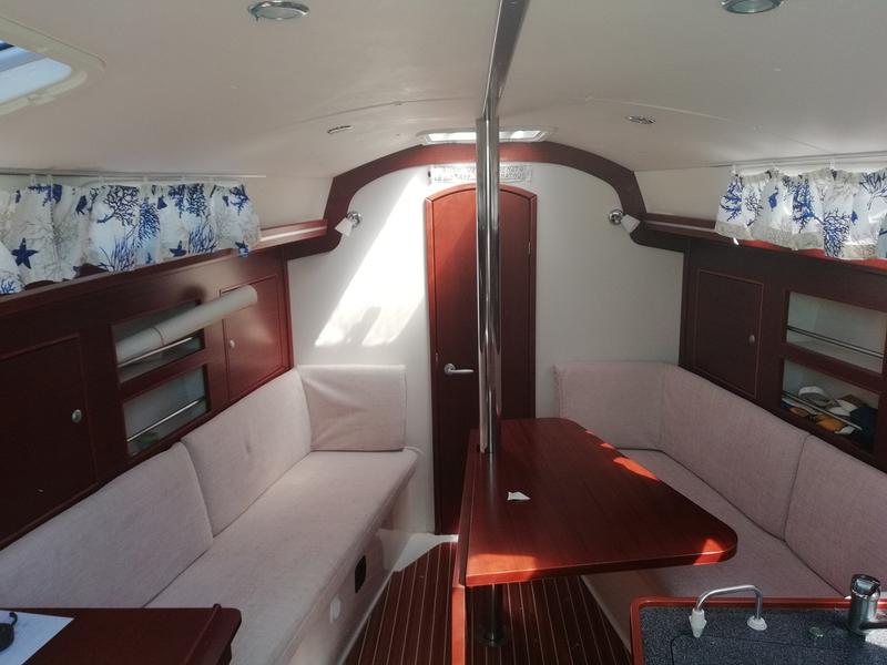 Book yachts online - sailboat - Hanse 315 - Libera - rent