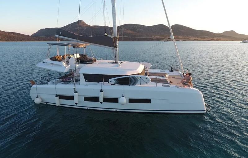 Book yachts online - catamaran - Dufour 48 - Blue Horizon - Deluxe - rent