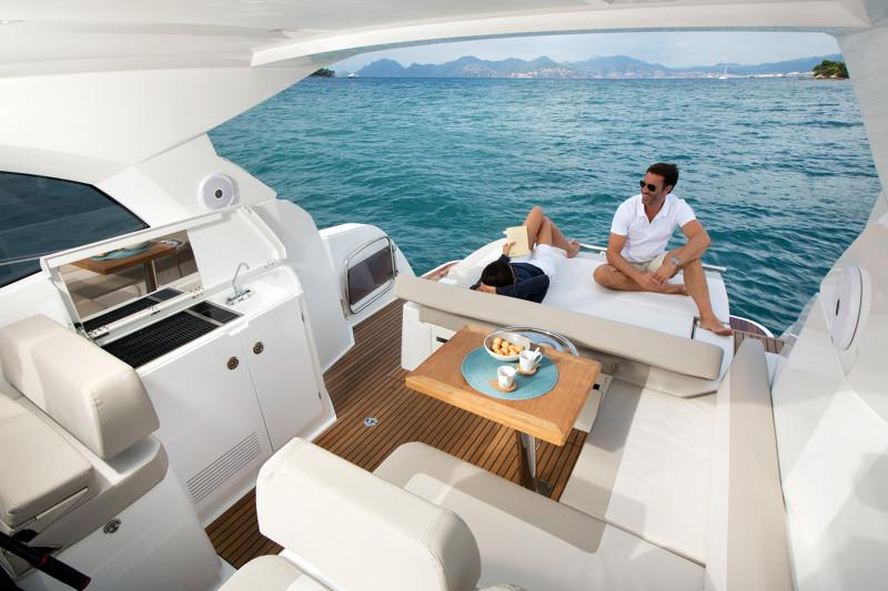 Book yachts online - motorboat - Jeanneau Leader 36 - Jeanneau Leader 36 ('17) - rent