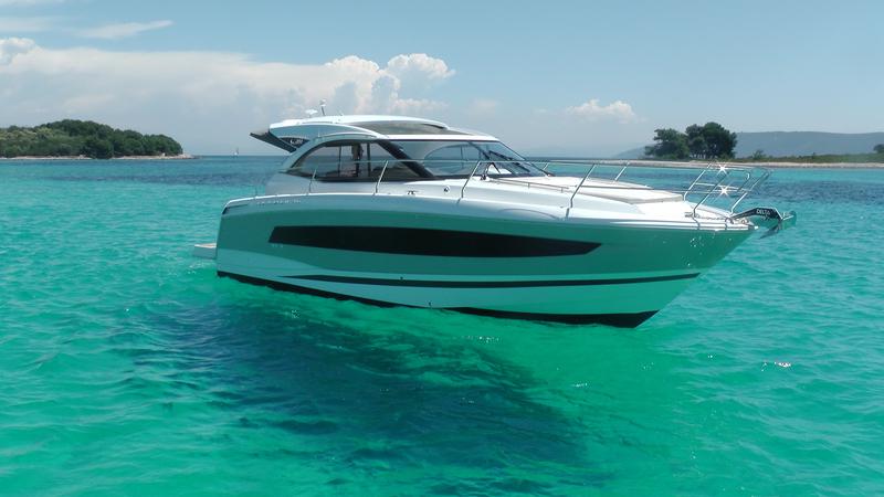 Book yachts online - motorboat - Jeanneau Leader 36 - Jeanneau Leader 36 ('17) - rent