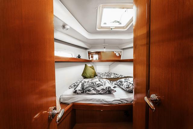 Book yachts online - sailboat - Oceanis 40 - FELIX - Refit 2018 - rent