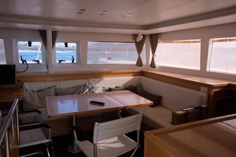 Book yachts online - catamaran - Lagoon 450 F - Irida VI - rent