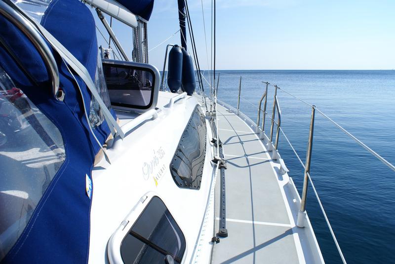 Book yachts online - sailboat - Ovni 395 - Gorgo - rent