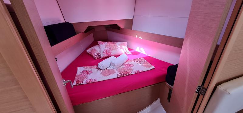 Book yachts online - sailboat - Sun Odyssey 349 - Dorina - rent