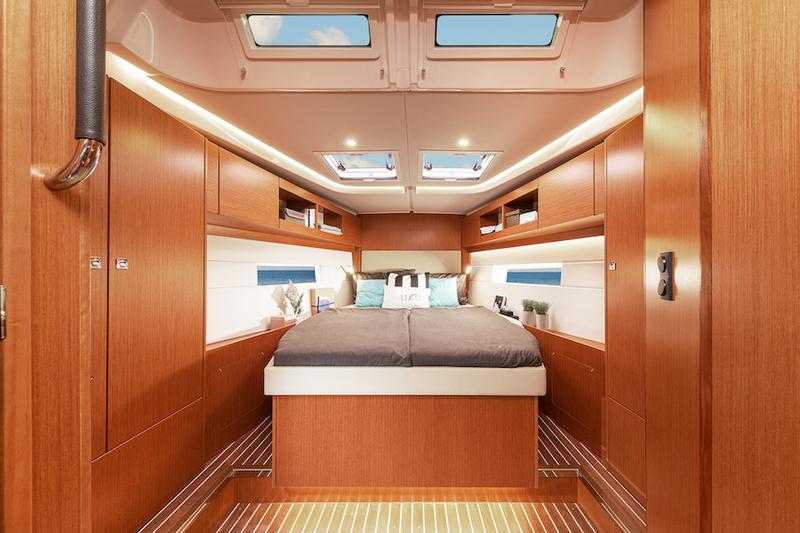Book yachts online - sailboat - Bavaria C45 - New - rent