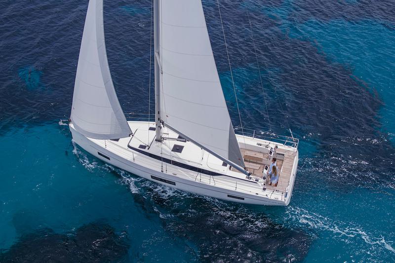 Book yachts online - sailboat - Bavaria C45 - New - rent