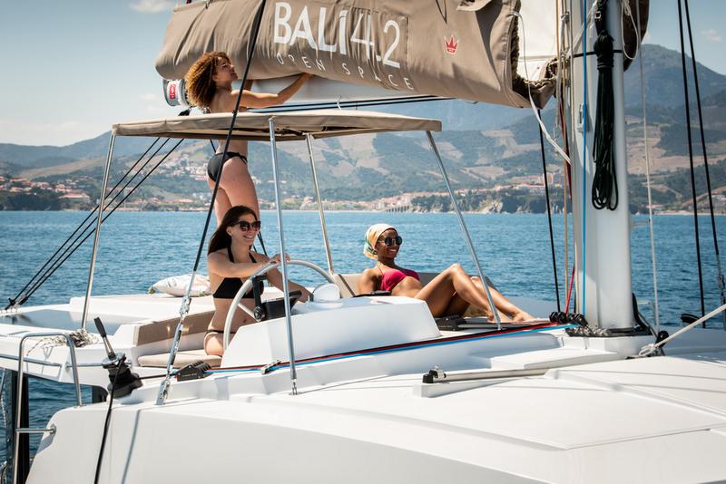 Book yachts online - catamaran - Bali 4.2 - new - rent