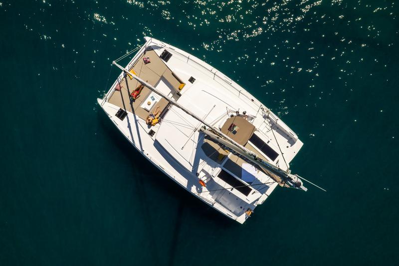 Book yachts online - catamaran - Bali 4.2 - new - rent