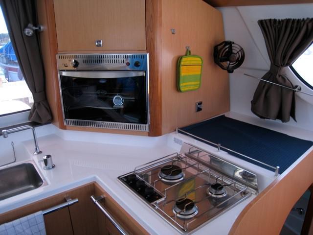 Book yachts online - catamaran - Lipari 41 (4 dbl, 2sgl) - Marisol - rent