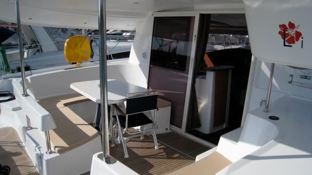 Book yachts online - catamaran - Lipari 41 (4 dbl, 2sgl) - Marisol - rent