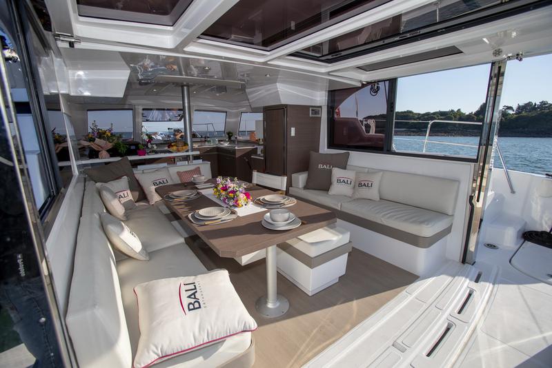 Book yachts online - catamaran - Bali Catspace - Day Dream - rent