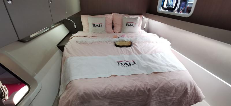 Book yachts online - catamaran - Bali Catspace - Day Dream - rent