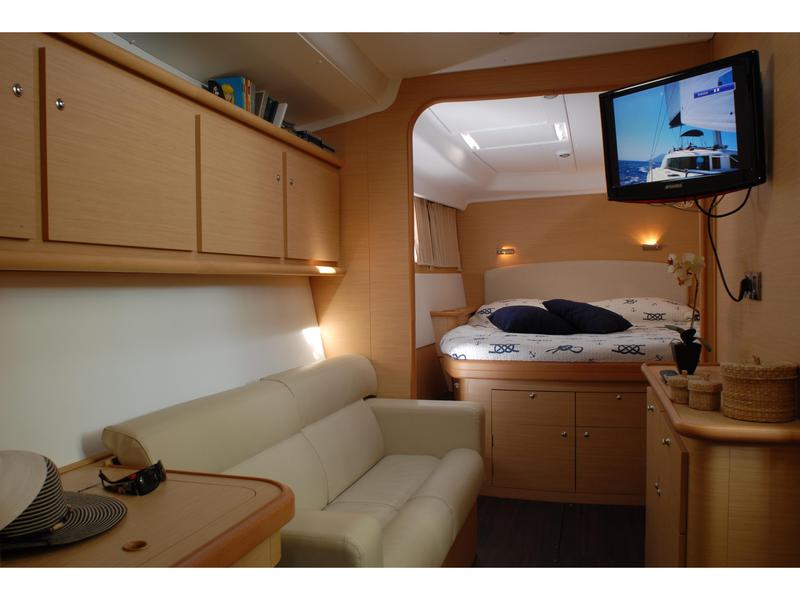 Book yachts online - catamaran - Lagoon 440 - Tani - rent