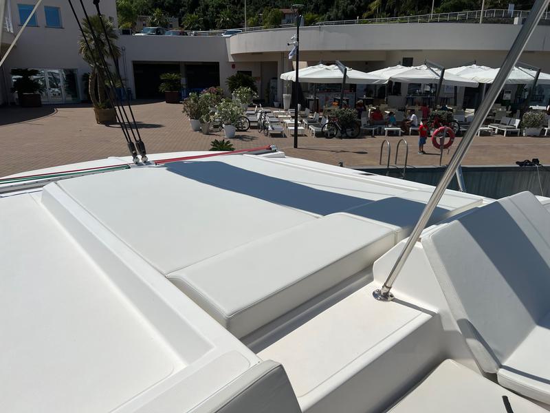 Book yachts online - catamaran - Bali 4.0 - Tesla - rent
