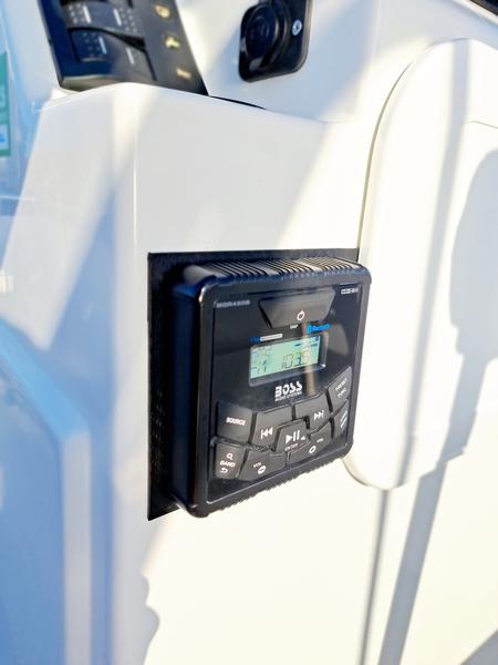 Book yachts online - motorboat - Prestige Ranger 600 - Niky - rent