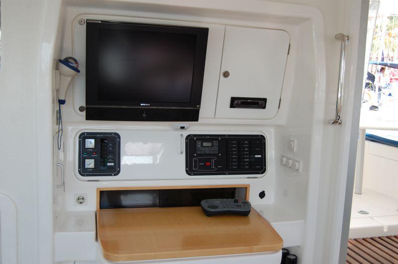 Book yachts online - catamaran - Voyage 440 - Alboran Ron Punch (Majorca) - rent