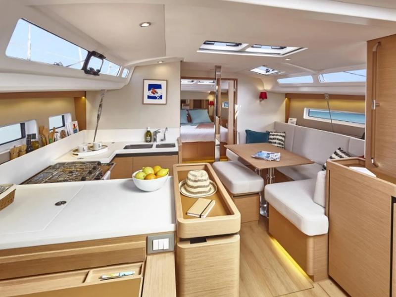 Book yachts online - sailboat - Sun Odyssey 440 - Soyka - rent
