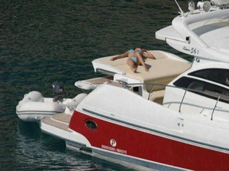 Book yachts online - motorboat - Alena 58 - Sirius - rent