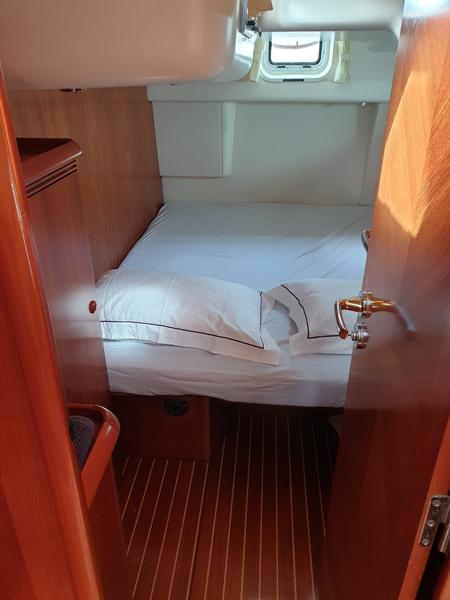 Book yachts online - sailboat - Jeanneau 54 - Persuasion (from Monday!) - rent