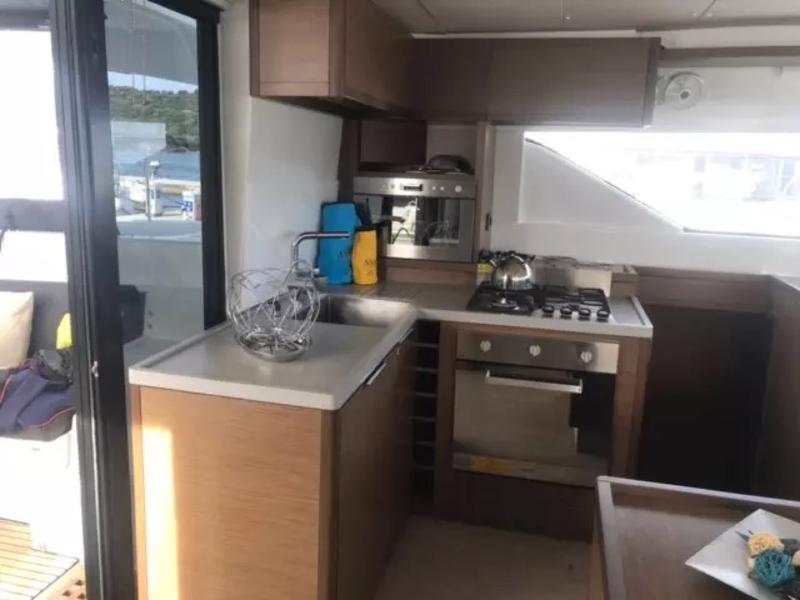 Book yachts online - catamaran - Lagoon 50 - Baten Kaitos II  (A/C, WM, Generator, Tender Lift, Inverter) - rent