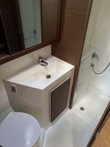 Book yachts online - catamaran - Lagoon 42 - Felis (Inverter, WM) - rent