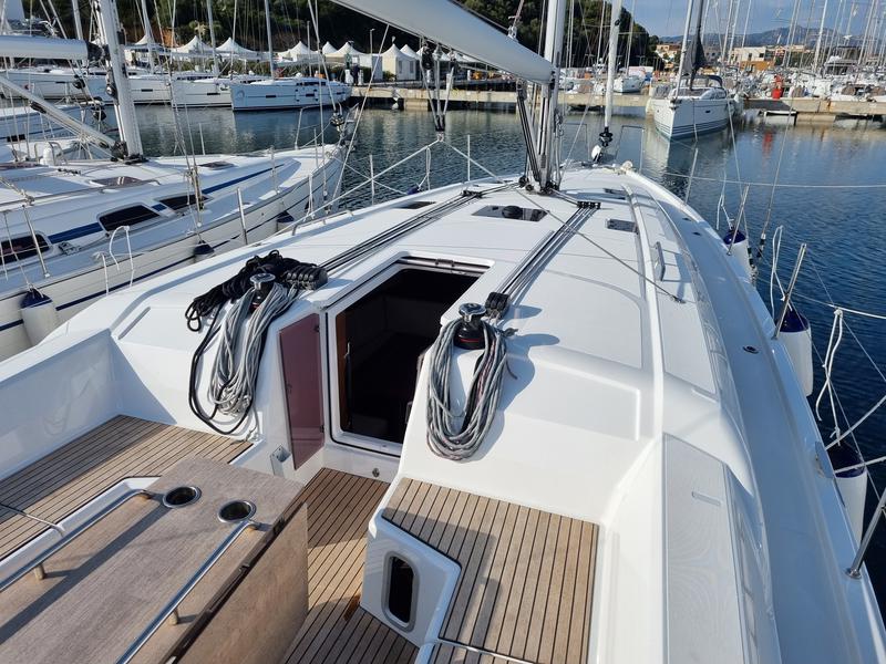 Book yachts online - sailboat - Oceanis 40.1 - Hadar - rent