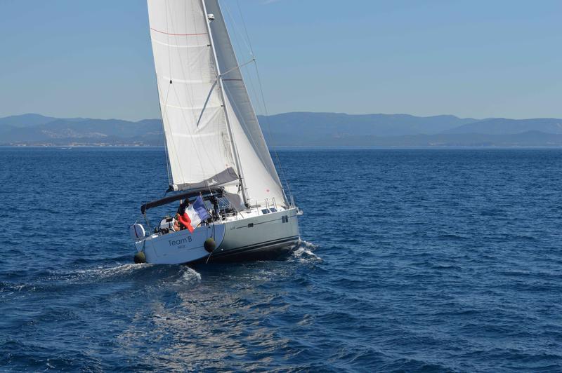 Book yachts online - sailboat - Hanse 505 - Team B - rent