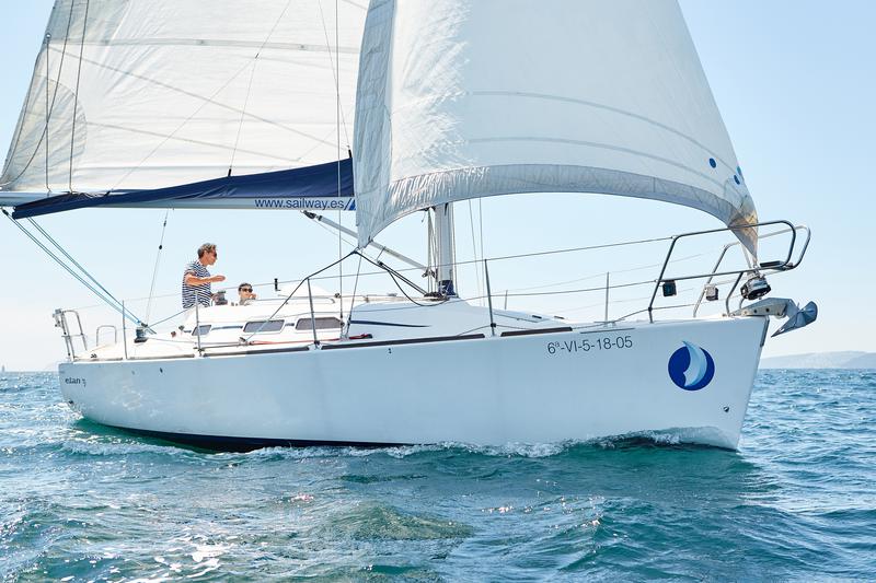 Book yachts online - sailboat - Elan 31 Performance - Sailway Tres - rent