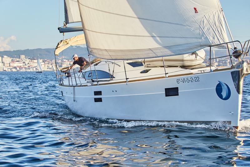Book yachts online - sailboat - Elan Impression 45 - Alcamaro - rent