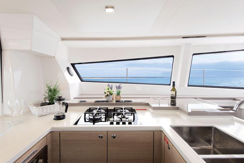 Book yachts online - catamaran - Bali 5.4 - Alfa.bm2 - rent