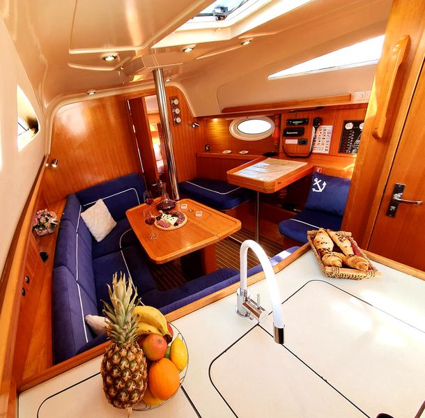 Book yachts online - sailboat - Elan 344 Impression - Vita I - rent