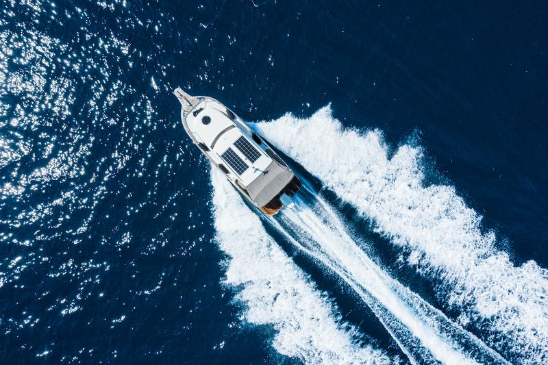 Book yachts online - motorboat - Leidi 800R Inboard - H9 - rent
