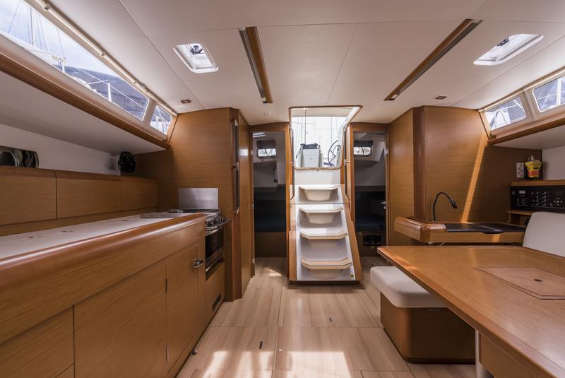 Book yachts online - sailboat - Sun Odyssey 479 - Odysseus - rent