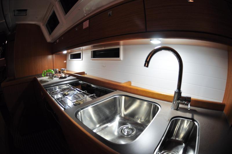 Book yachts online - sailboat - Bavaria 46 Cruiser - ARCTUROS - rent