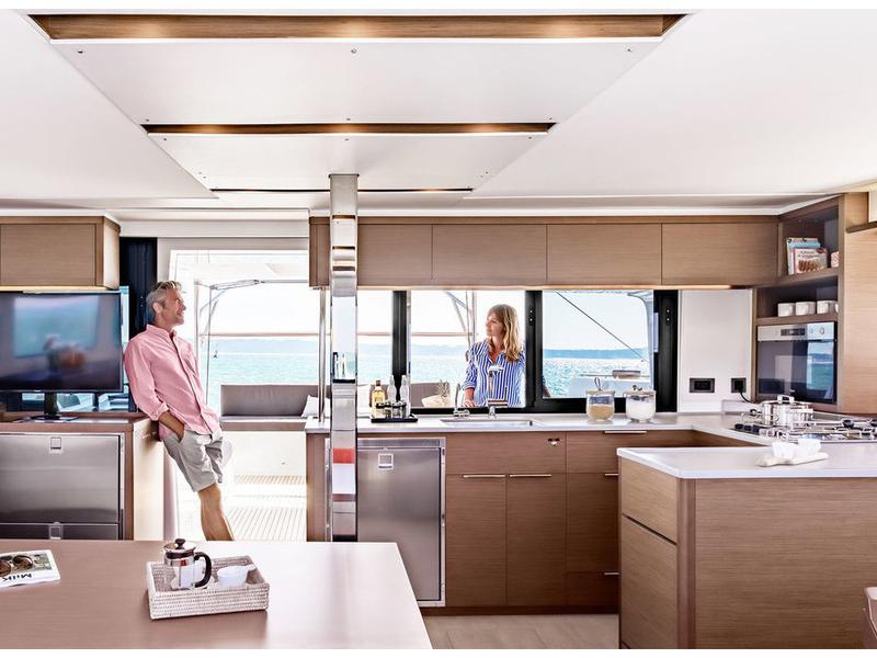 Book yachts online - catamaran - Sunsail 46 Cat - Sunsail 46 Cat (2019) - rent