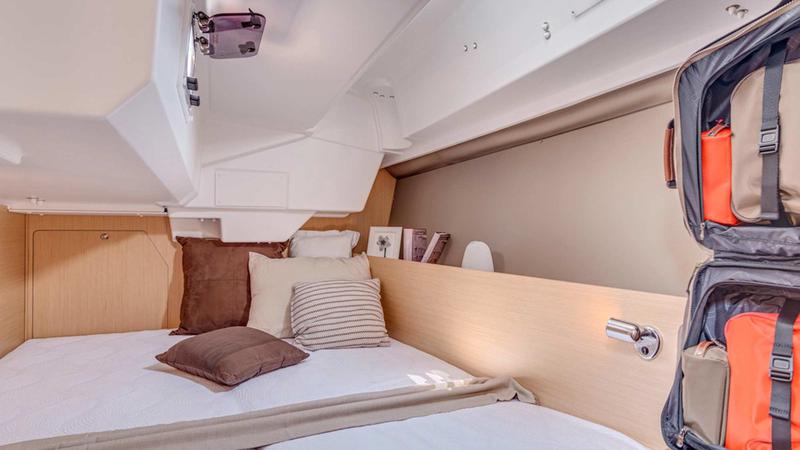 Book yachts online - sailboat - Sunsail 38/2 - Sunsail 38/2 (2019) - rent