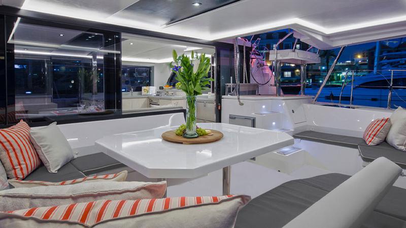Book yachts online - catamaran - Sunsail 454L - Sunsail 454L (2020) - rent