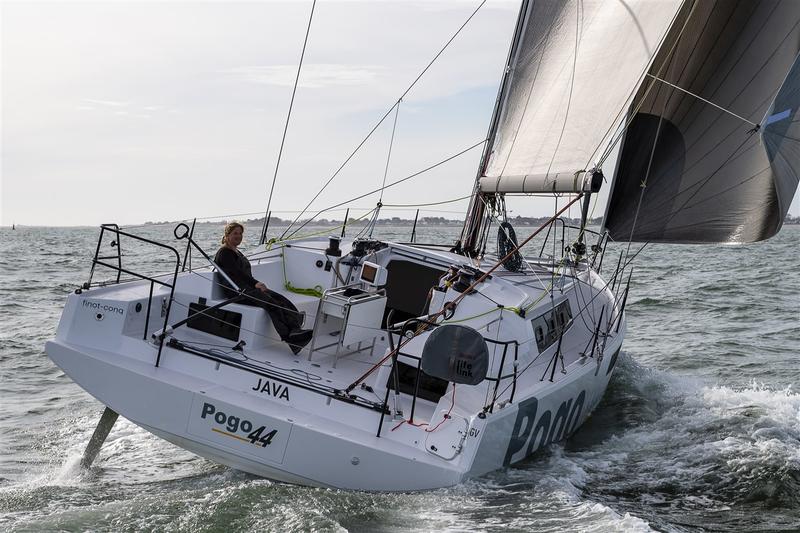 Book yachts online - sailboat - Pogo 44 - Spirit - rent
