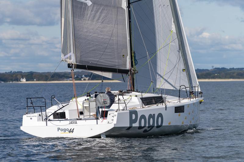 Book yachts online - sailboat - Pogo 44 - Spirit - rent