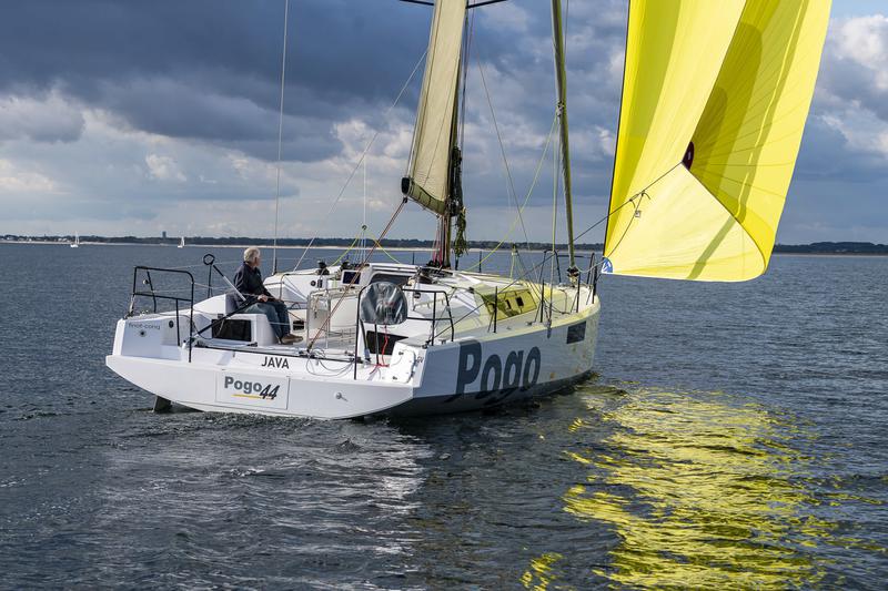 Book yachts online - sailboat - Pogo 44 - Hecladapi - rent