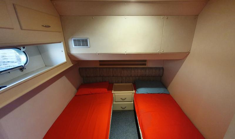 Book yachts online - motorboat - Squadron 50 - ZEN - rent