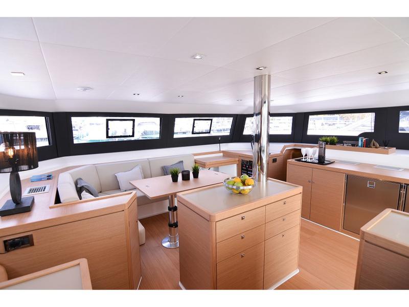 Book yachts online - catamaran - Dufour Catamaran 48 - Frida - rent