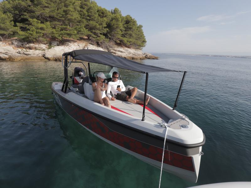 Book yachts online - motorboat - Saxdor 200 Sport - 115 Mercury - Big Wave - rent