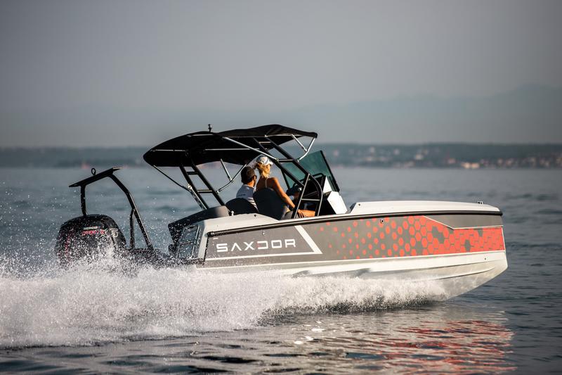 Book yachts online - motorboat - Saxdor 200 Sport - 115 Mercury - Big Wave - rent