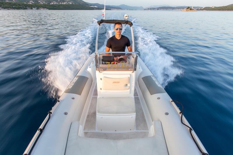 Book yachts online - other - Jokerboat Clubman 22 - Jokerboat Clubman 22 (2023) - rent