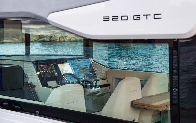 Book yachts online - motorboat - Saxdor 320 GTC - Saxdor 320 GTC (2023) - rent