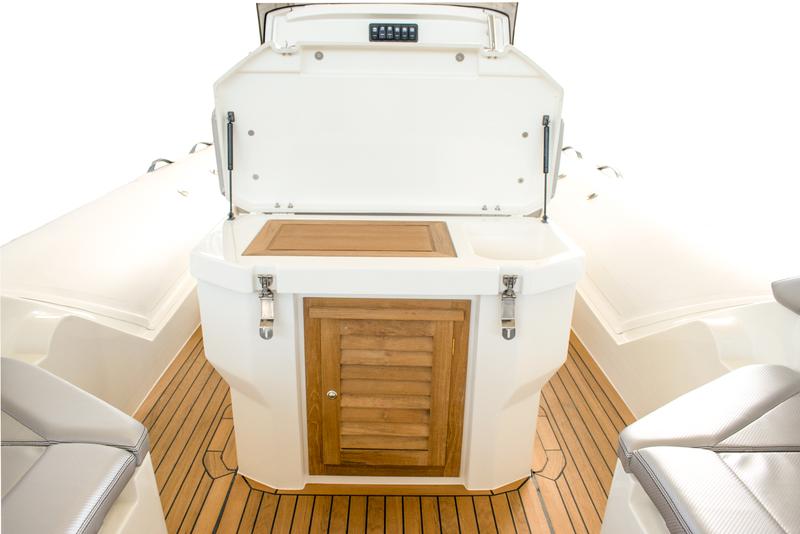 Book yachts online - other - Jokerboat Clubman 24 - Jokerboat Clubman 24 (2023) - rent