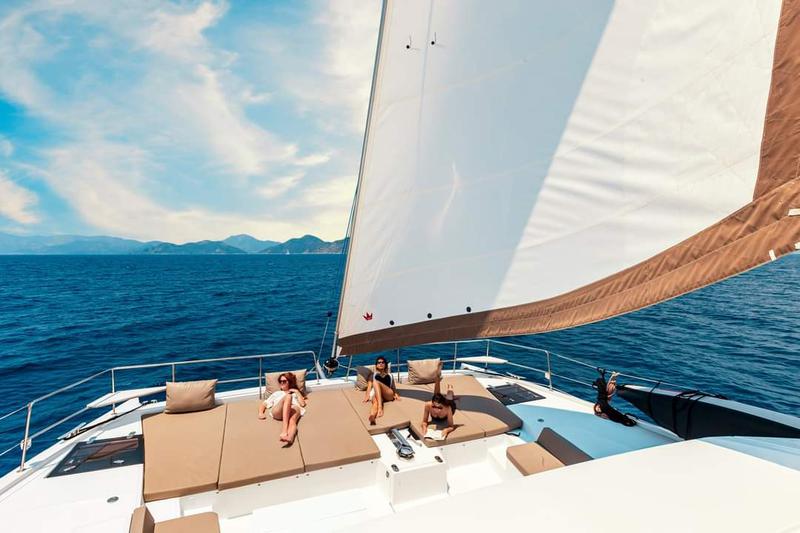 Book yachts online - catamaran - Bali 5.4 4 cab - 2 OCEANS - rent